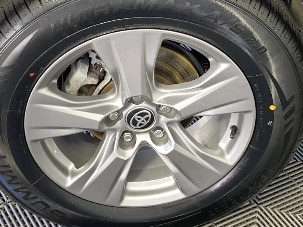 Used 2024 Ice Toyota XLE image 30