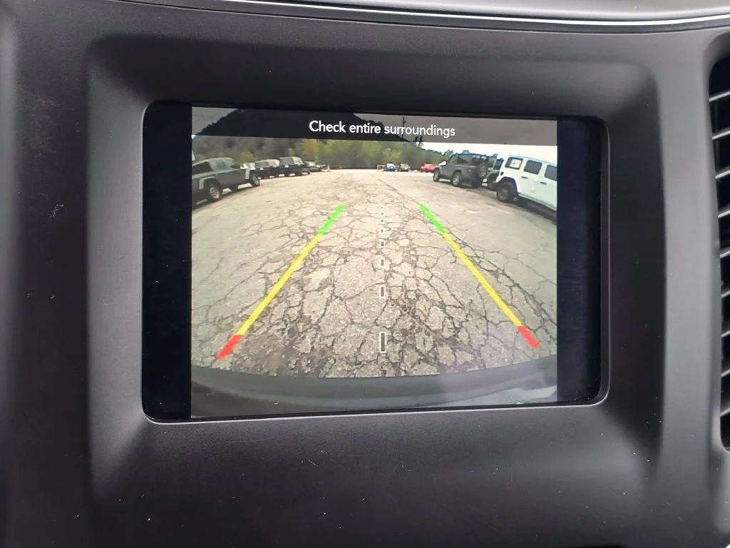 Used 2019 Gray Jeep Latitude Plus image 9