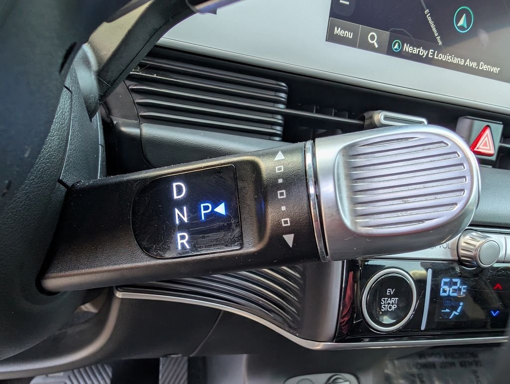 Used 2024 Gray Hyundai SEL image 30