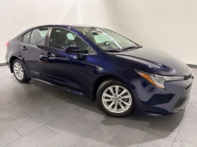 Used 2024  Toyota LE image 7