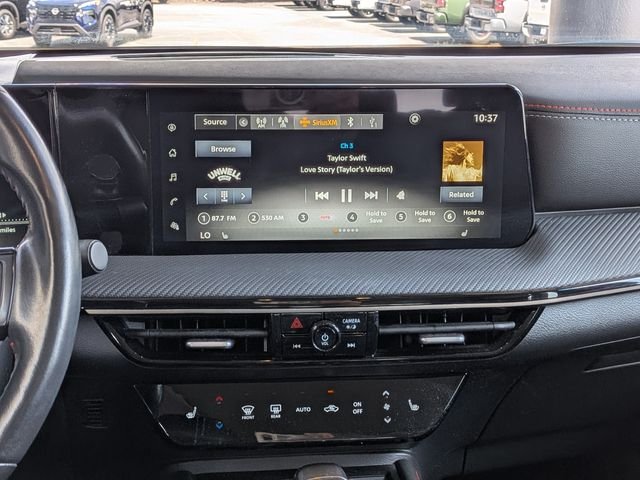 Used 2025 White Nissan SR image 14