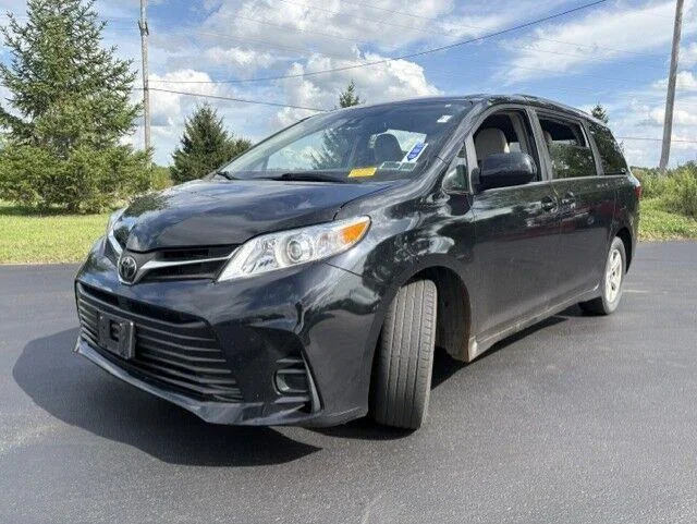 Used 2019 Midnight Black Metallic Toyota LE image 5
