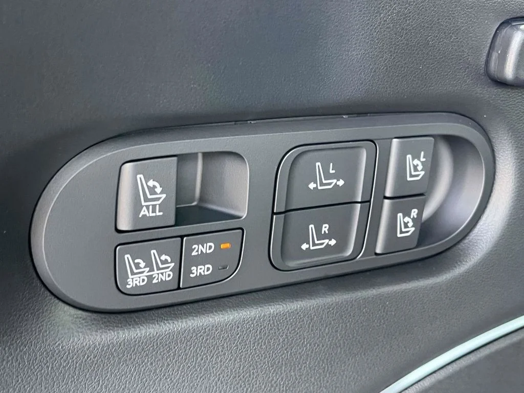 New 2026 Gray Hyundai Calligraphy image 8