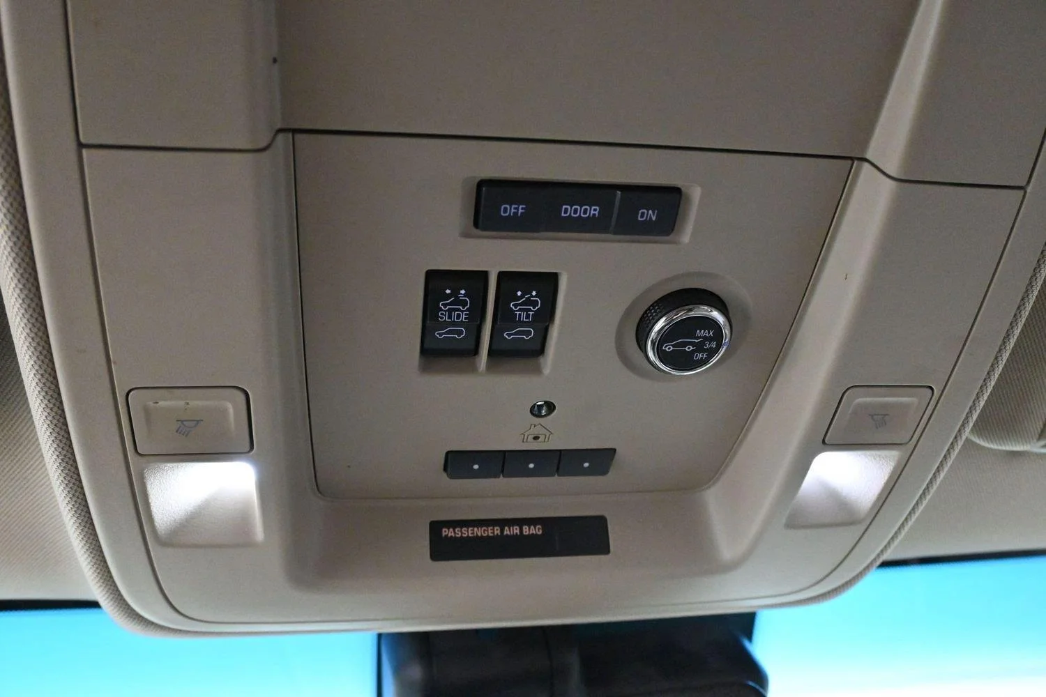 Used 2018 Summit White Chevrolet Premier image 32