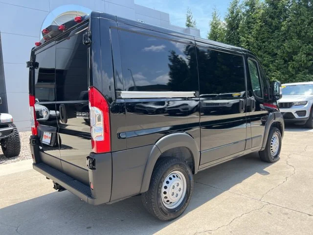 Used 2025 Black Ram Low Roof image 3