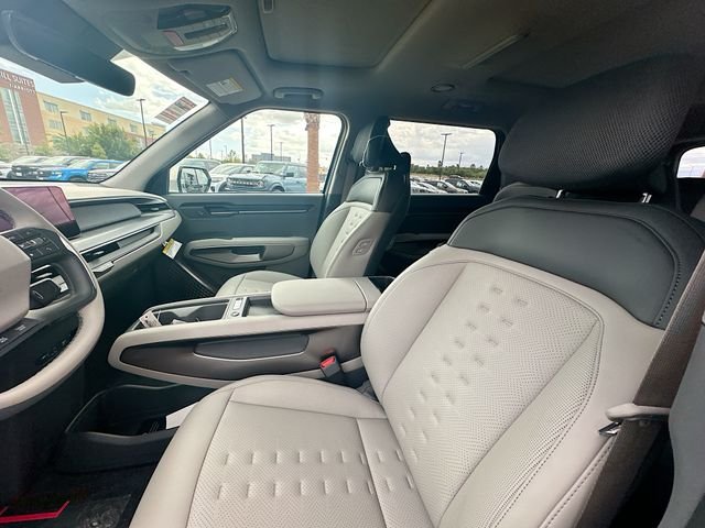 New 2026 Ivory Silver Kia Wind AWD image 22