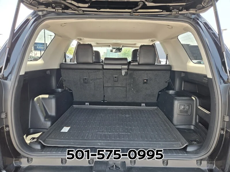 Used 2021 Midnight Black Metallic TOYOTA VENTURE 4WD image 16