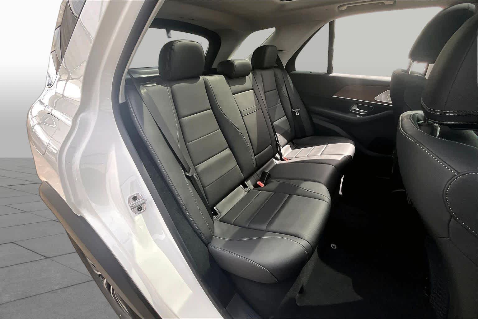 Used 2026 Polar White Mercedes-Benz GLE 350 image 20