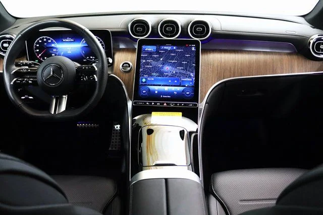 2025 Mercedes-Benz GLC Base - Photo 23