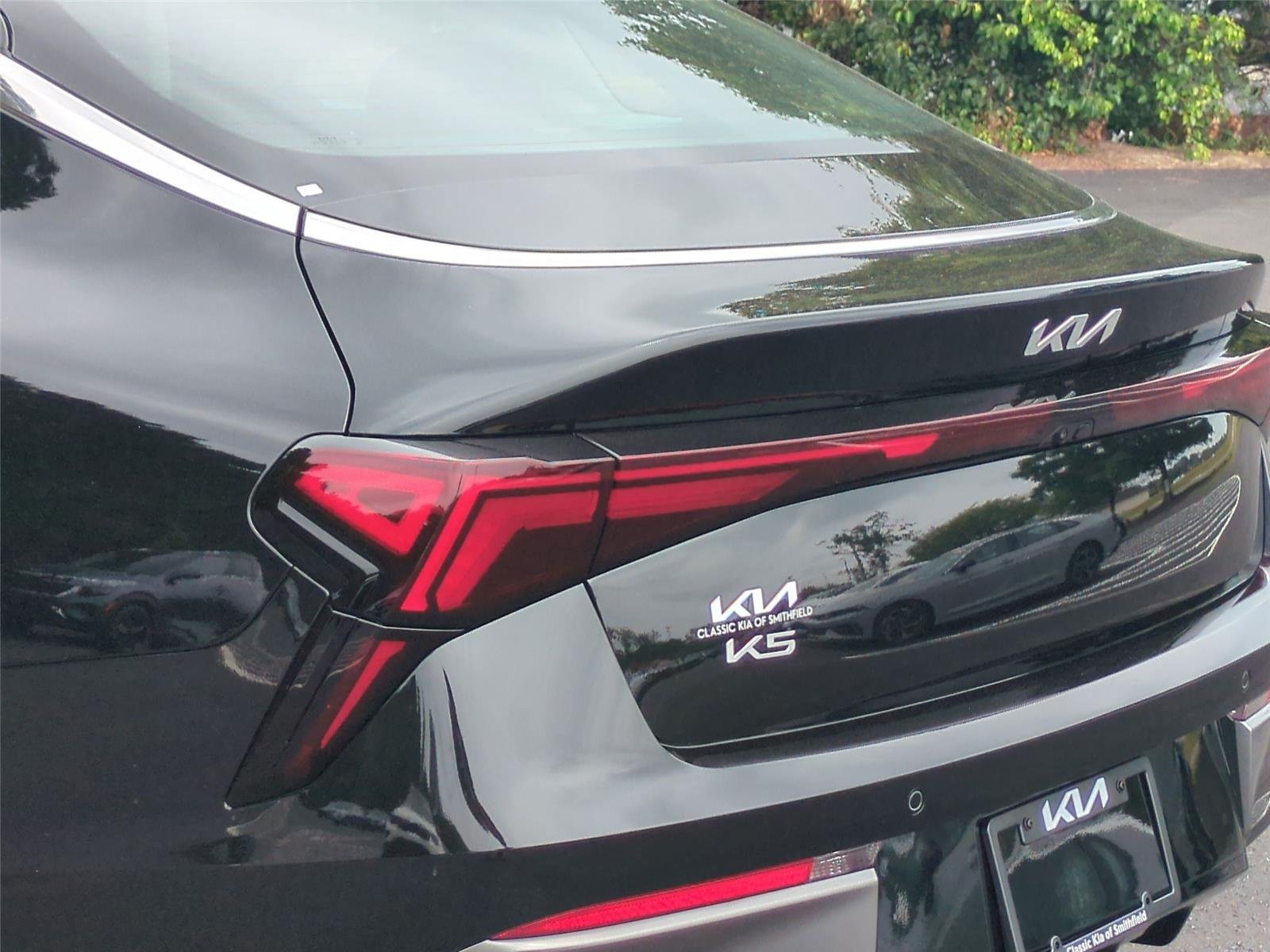 New 2026 Aurora Black Pearl Kia LXS image 12