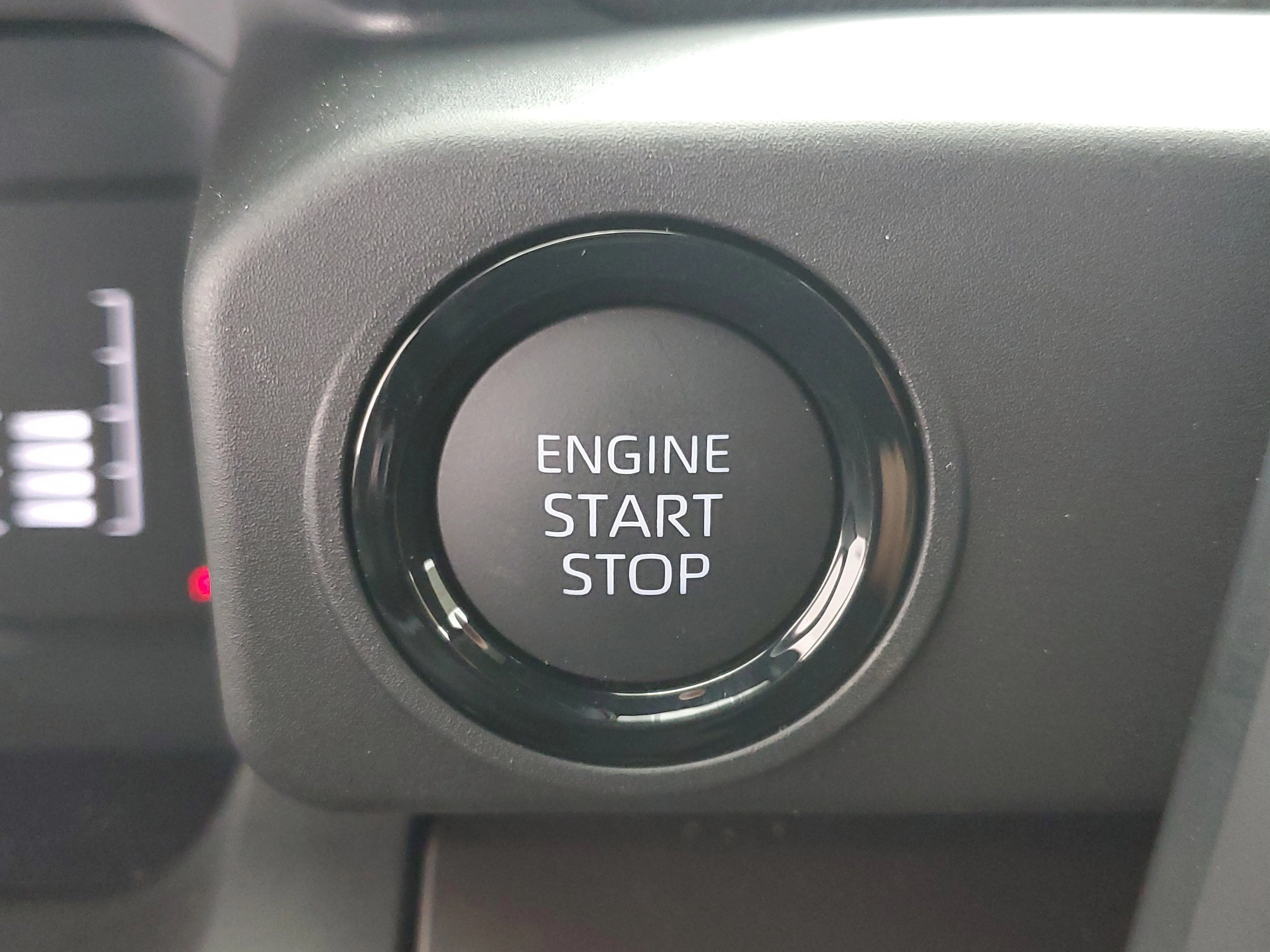 2026 Toyota Tacoma SR5 - Photo 32
