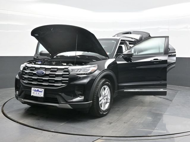 Used 2025 Black Ford Active image 30