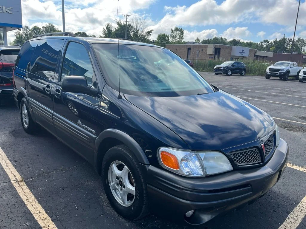 Used 2005 Blue Pontiac M16 image 7