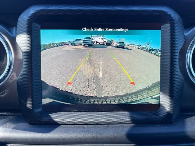 Used 2022 Black Jeep Sahara 4x4 image 33