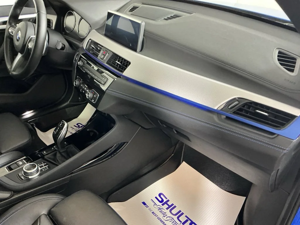 Used 2022 Blue BMW xDrive28i image 18