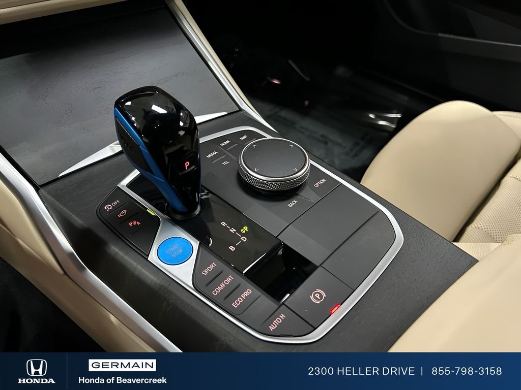 Used 2023 Alpine White BMW eDrive40 image 21