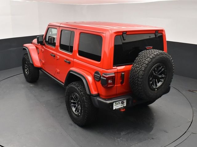 New 2026 Firecracker Red Clear-Coat Exterior Paint Jeep Rubicon X image 16
