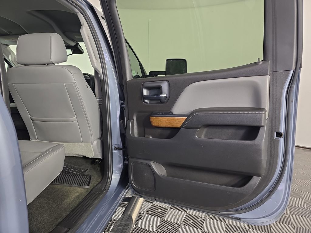 Used 2016 Gray Chevrolet LTZ image 29