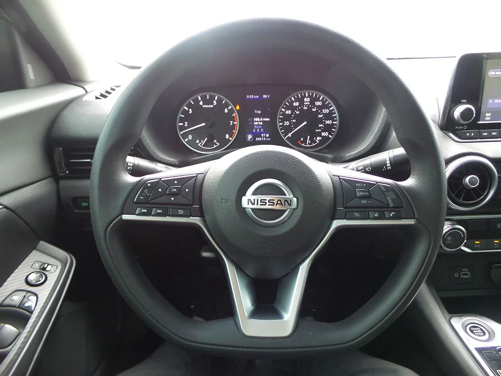 Used 2020 Gray Nissan S image 30