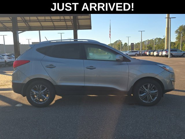 Used 2014 Gray Hyundai SE image 3