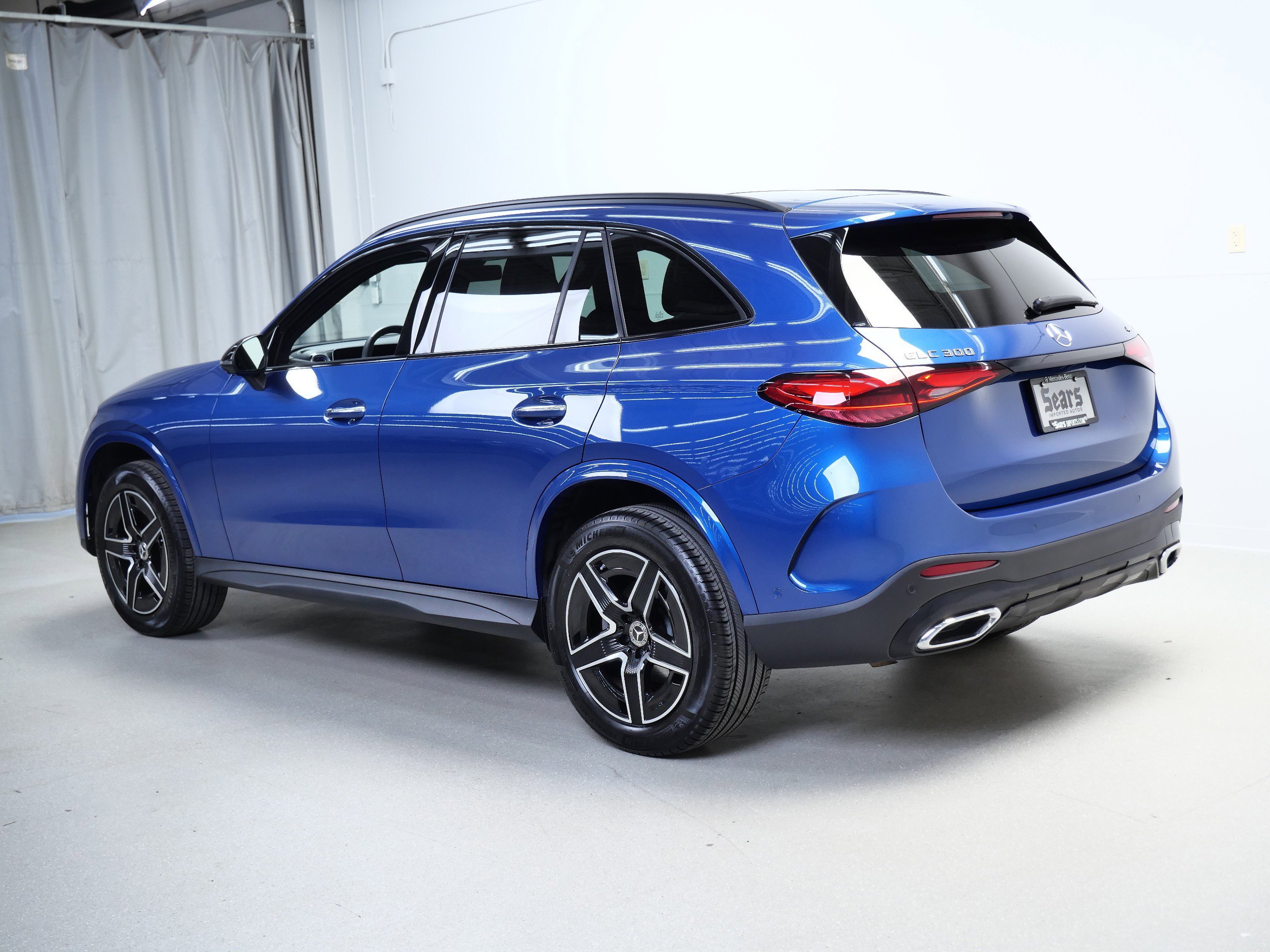 Used 2025 Starling Blue Metallic Mercedes-Benz GLC 300 image 11