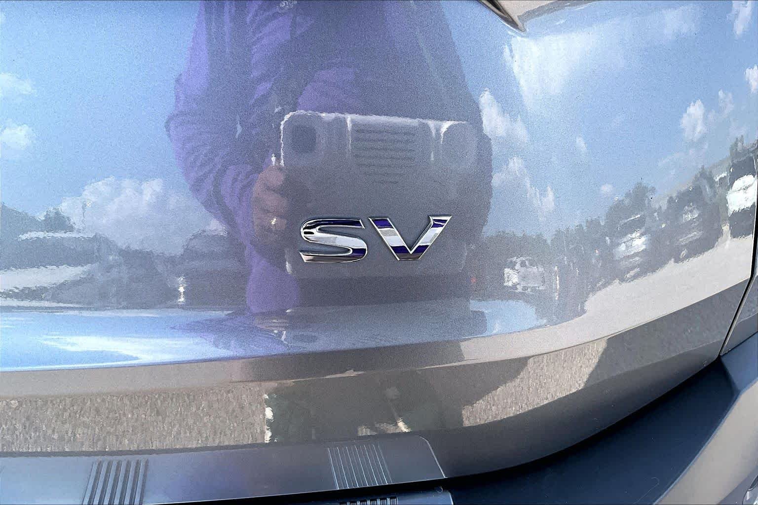 Used 2023 Gun Metallic Nissan SV image 10