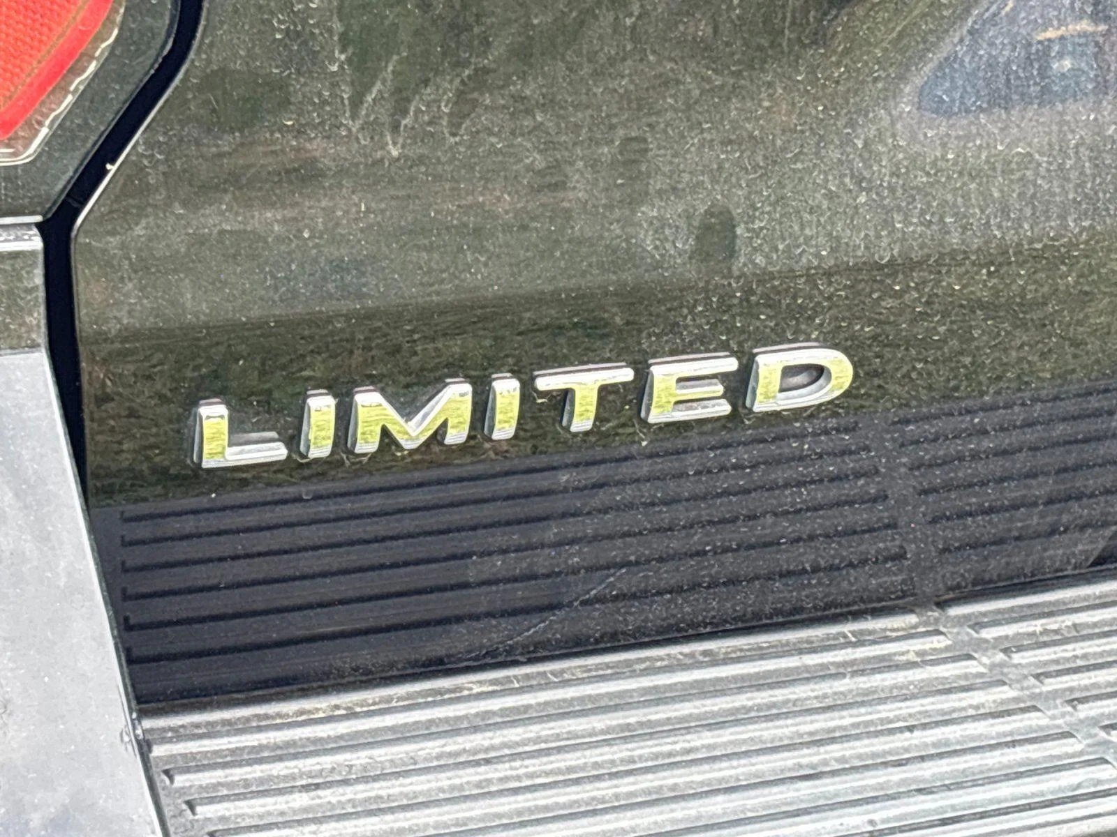 Used 2020 Agate Black FORD LIMI image 10
