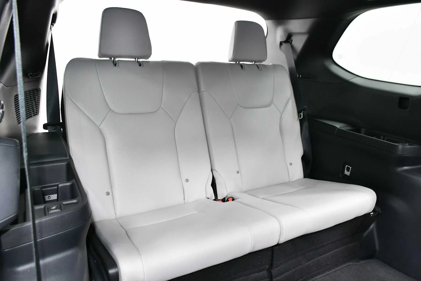 Certified Used 2025 WIND CHILL PEARL Lexus Premium image 26