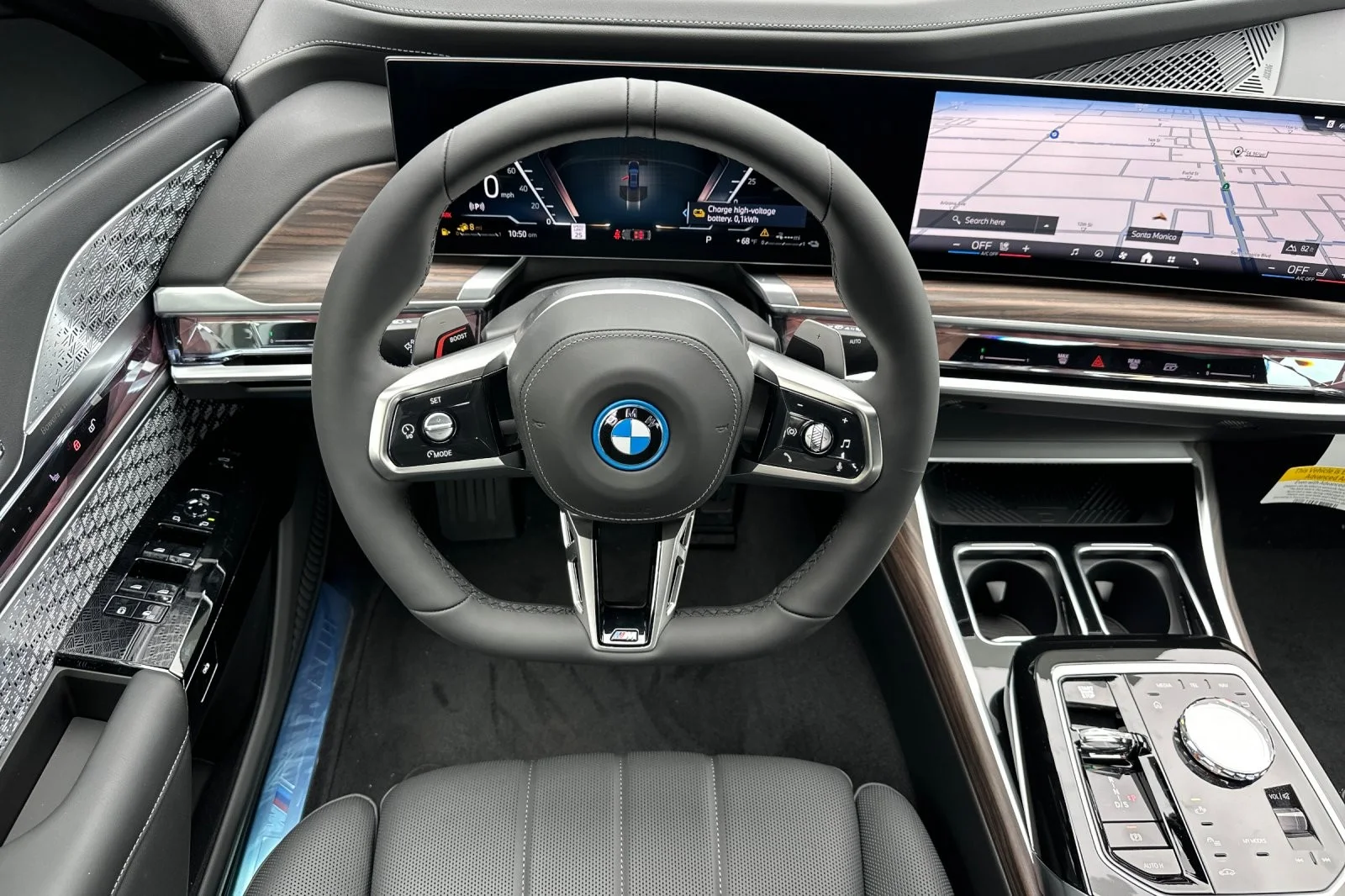 New 2026 Black Sapphire Metallic BMW 750e xDrive image 13