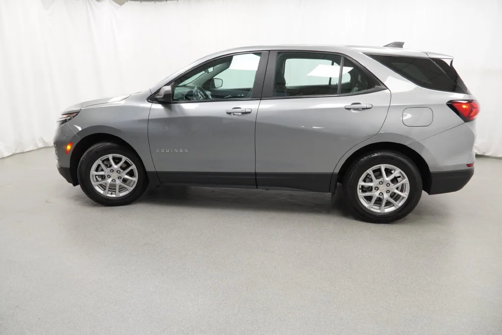 2024 Chevrolet Equinox LS - Photo 40