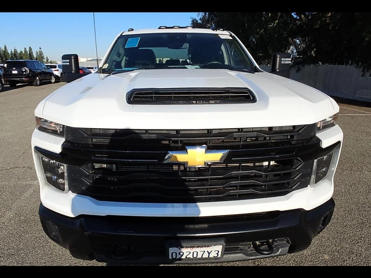 Used 2024 Summit White Chevrolet WT DRW image 6
