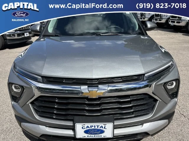 Used 2025 Gray Chevrolet LT image 10