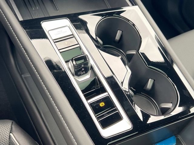 2025 Volkswagen Atlas Cross Sport SEL Premium R-LINE - Photo 15