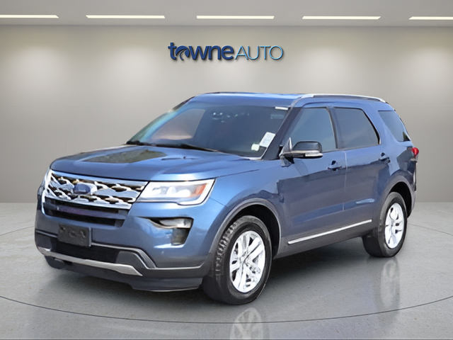 Used 2018 Blue Metallic Ford XLT image 3