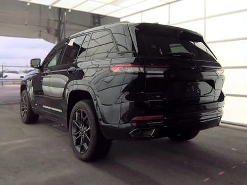 Used 2024 Black Jeep 4xe image 6