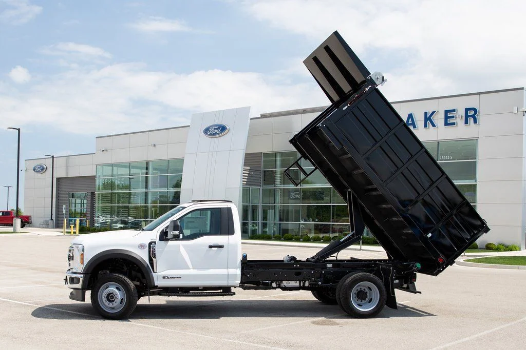 2025 Ford F-550 Super Duty Chassis Cab XL - Photo 3