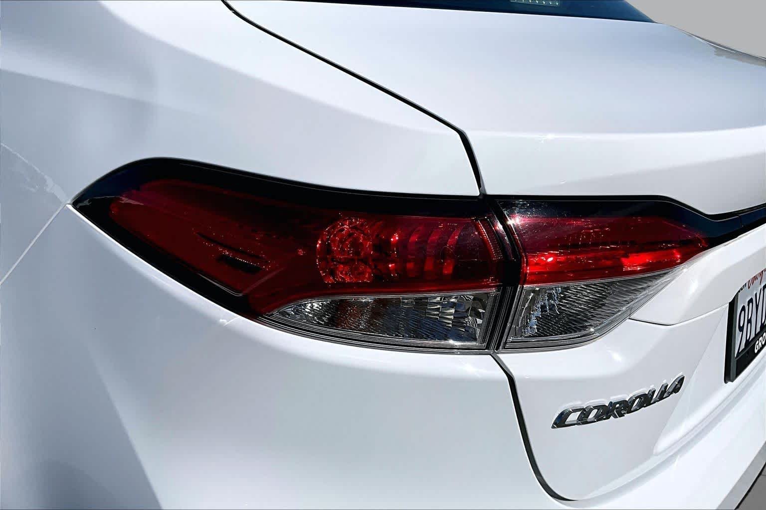 Certified Used 2021 Super White Toyota LE image 28