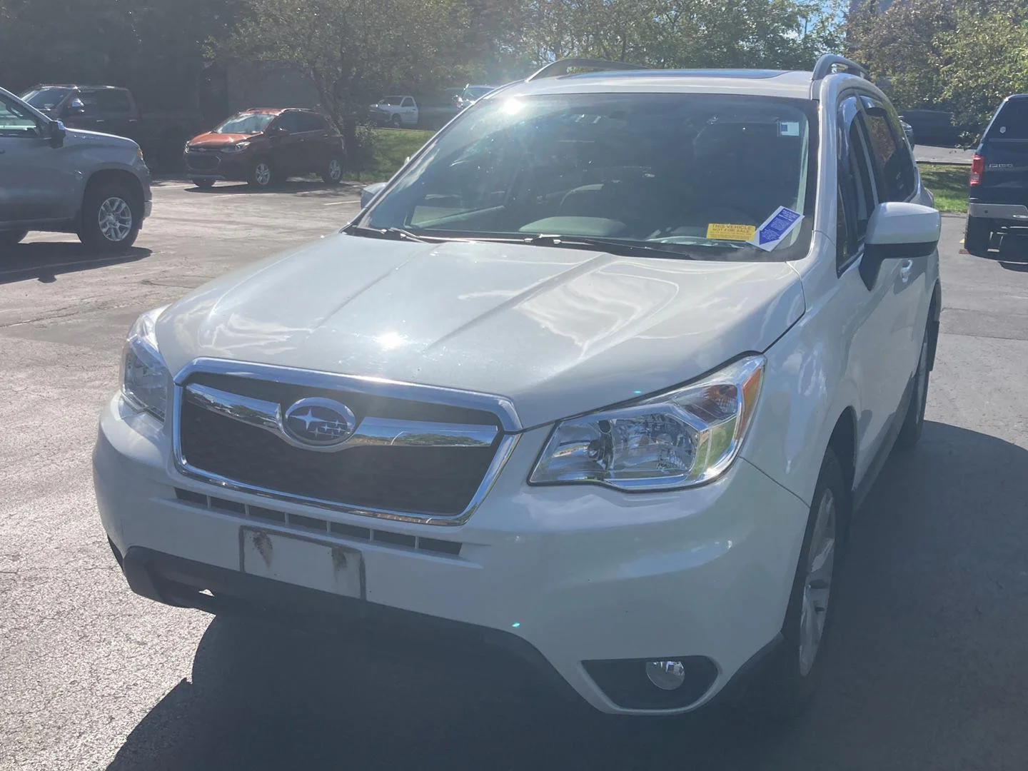 Used 2016 Crystal White Pearl Subaru 2.5i Premium image 3