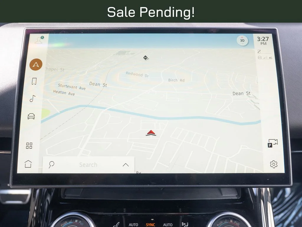 Certified Used 2023 White Land Rover SE Dynamic image 29