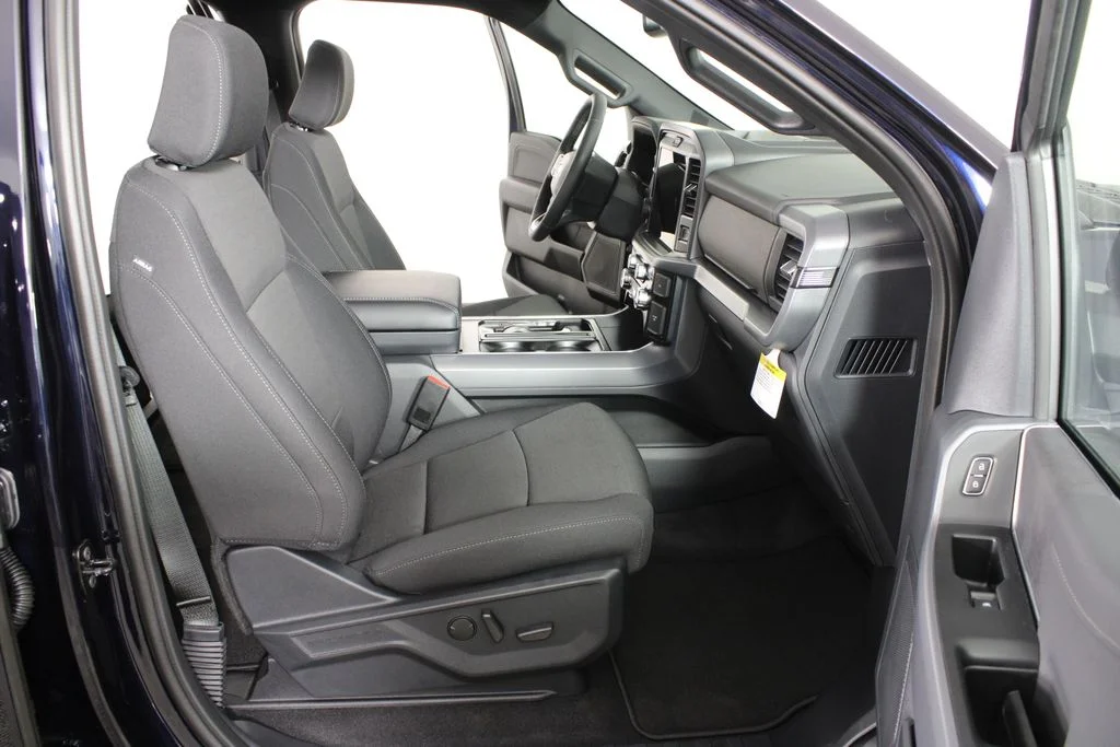 New 2026 Antimatter Blue Metallic Ford XLT image 16