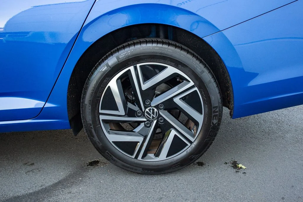 Used 2023 Blue Metallic Volkswagen 1.5T SEL image 32