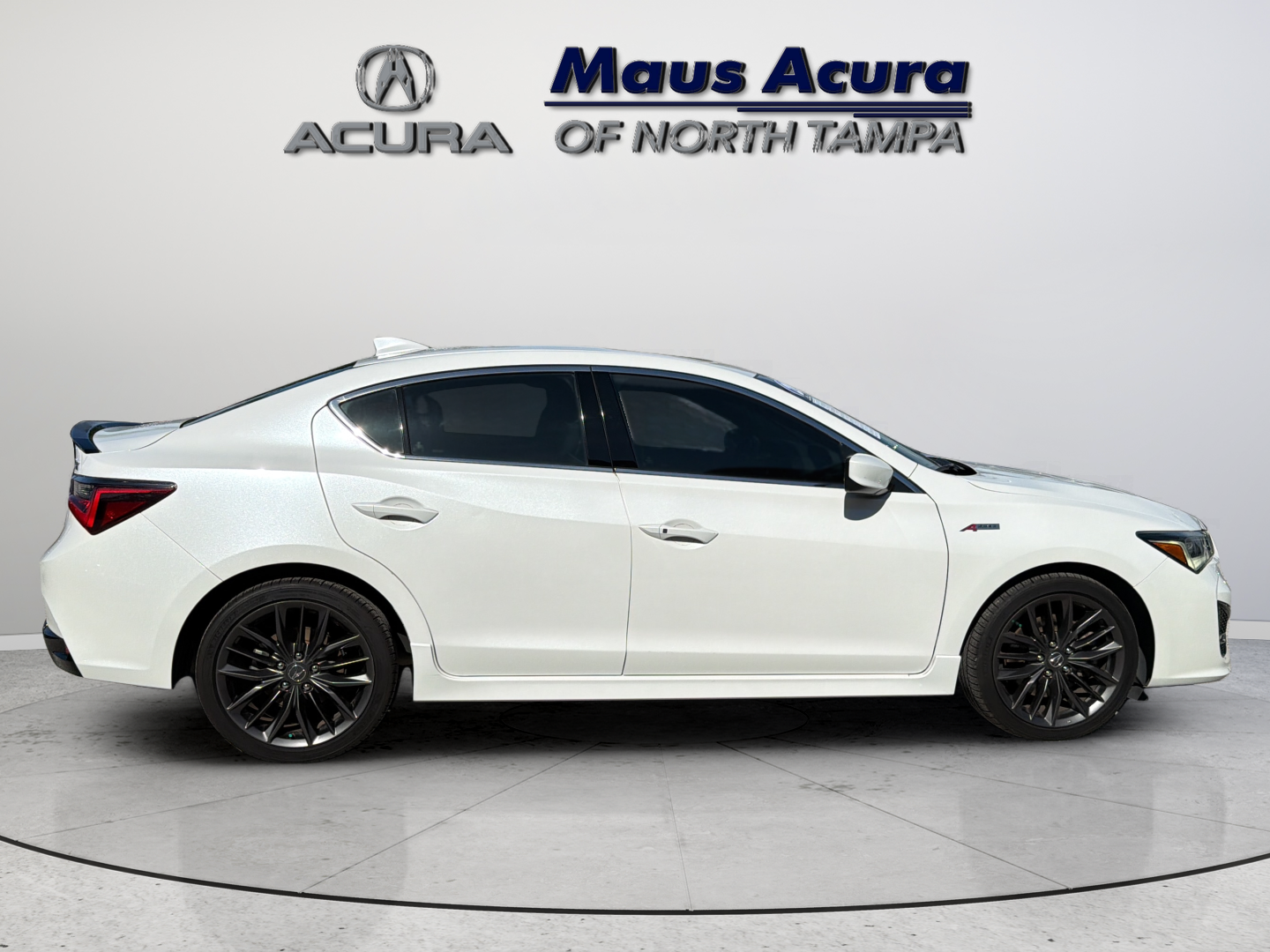 Used 2020 Platinum White Pearl Acura Premium and A-SPEC Packages image 13