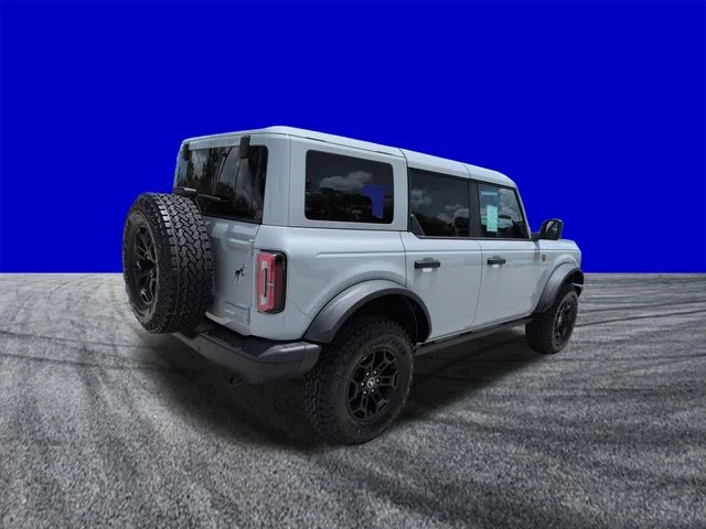 New 2026 Avalanche Gray Ford Badlands® image 4