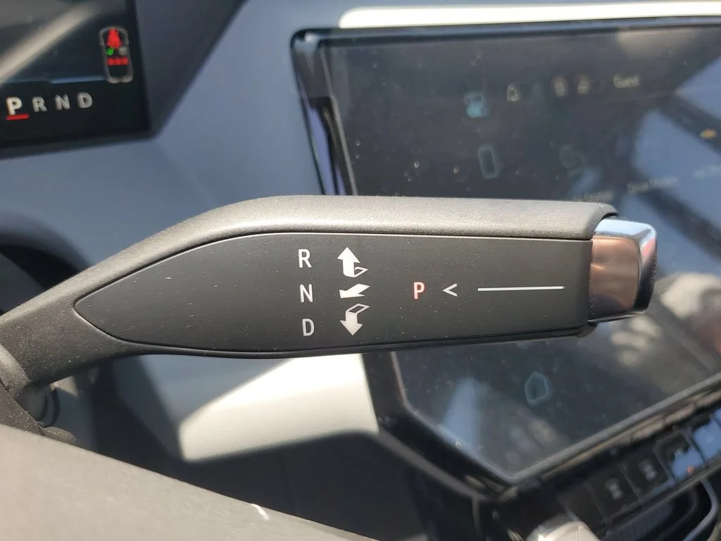 2027 Chevrolet Bolt LT - Photo 25