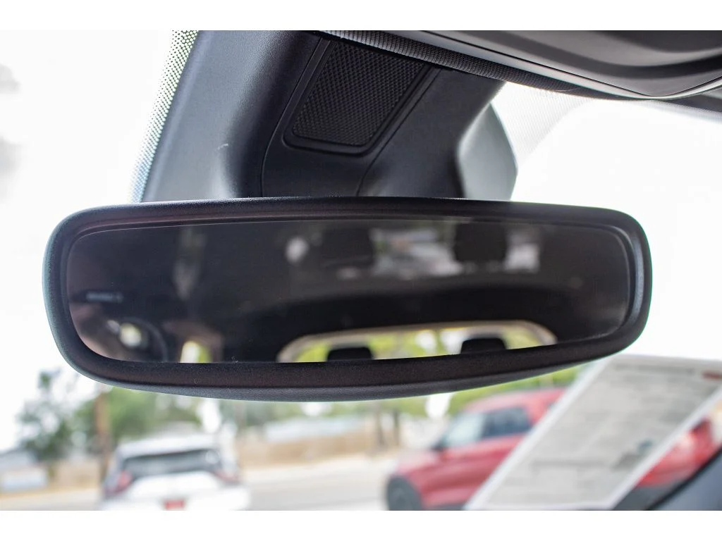 Used 2024 Diamond Black Crystal Pearlcoat Jeep Limited image 55