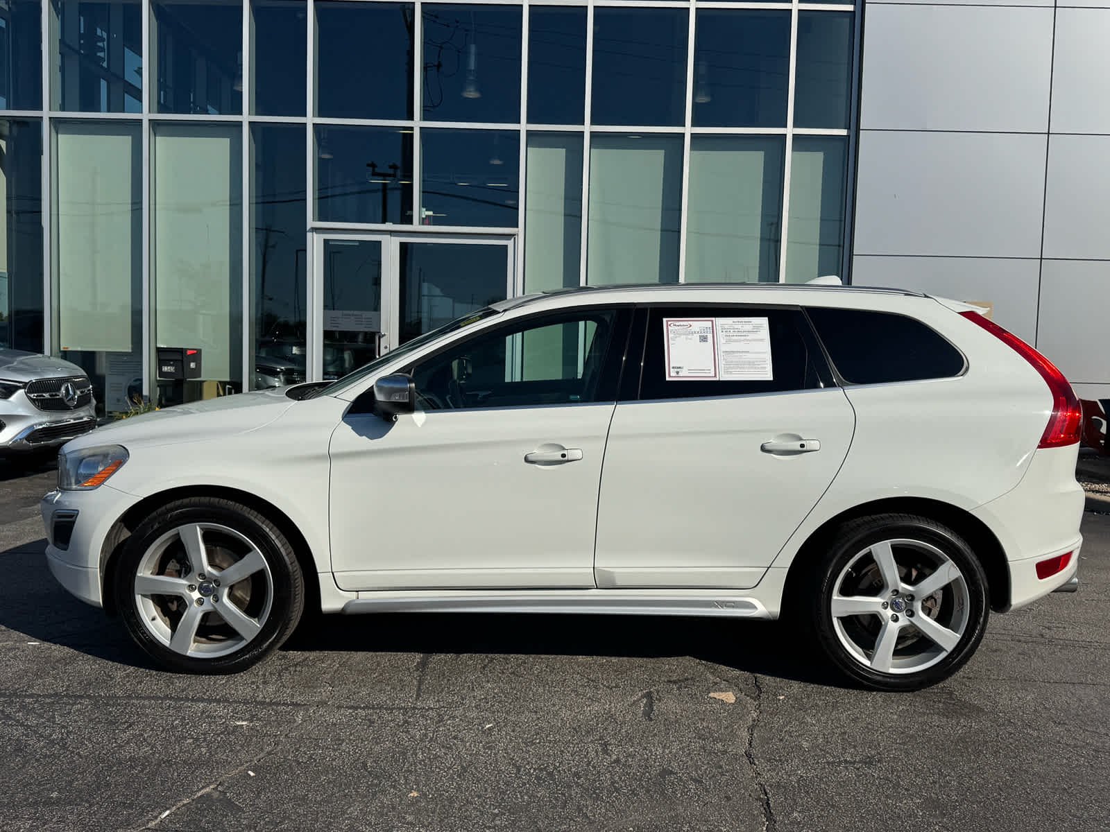 Used 2012 Ice White Volvo 3.0L Premier Plus image 6
