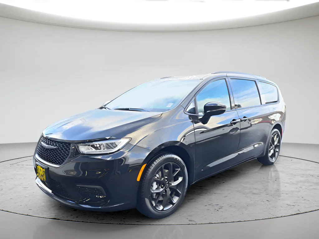 2026 Chrysler Pacifica Select AWD's photo