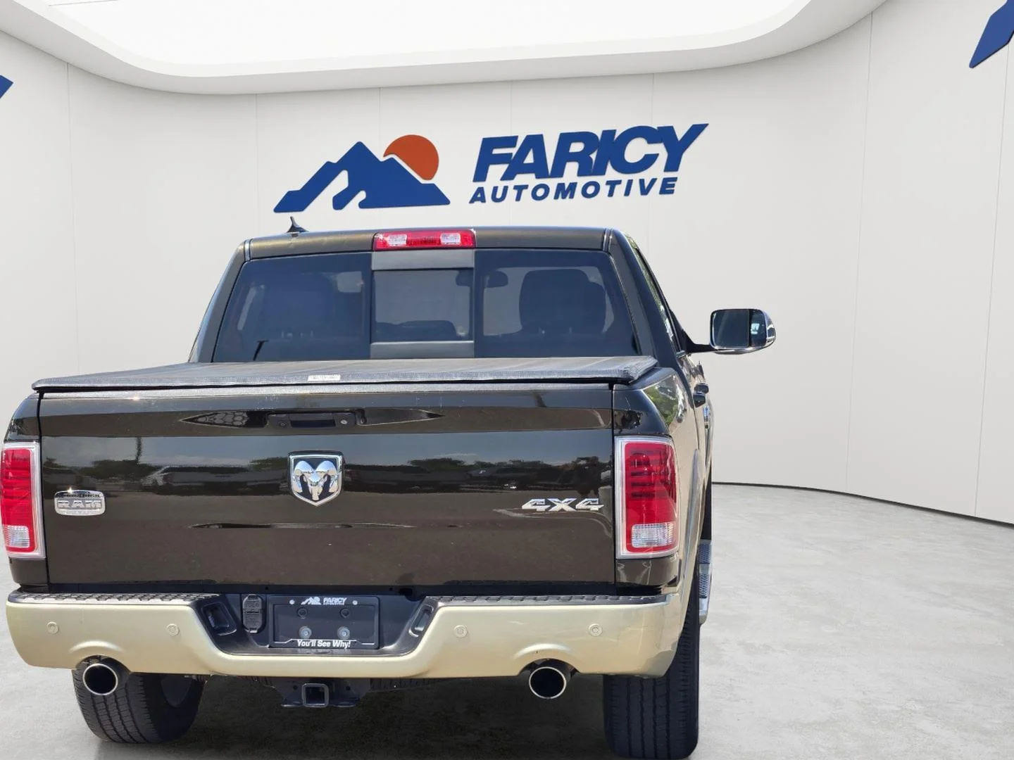 Used 2014 Black Gold Pearlcoat Ram Longhorn image 5