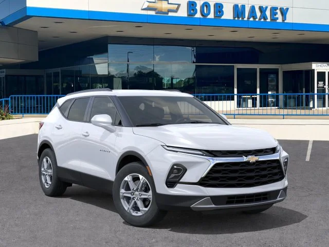 New 2026 Summit White Chevrolet 2LT image 7