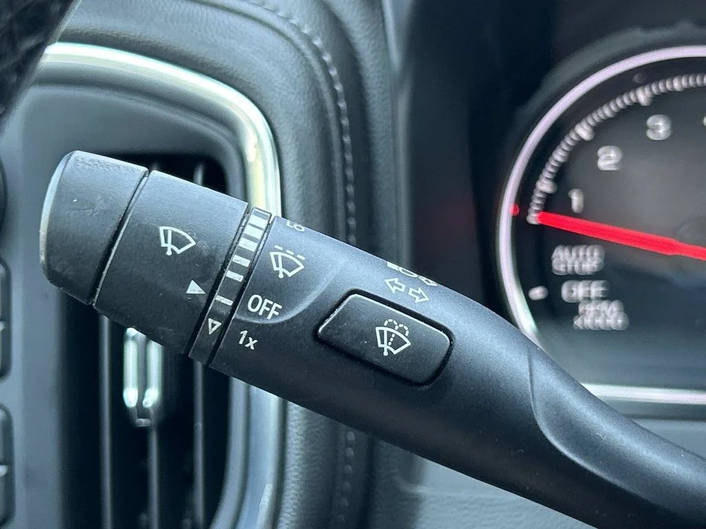 Used 2021 Gray Chevrolet RST image 29